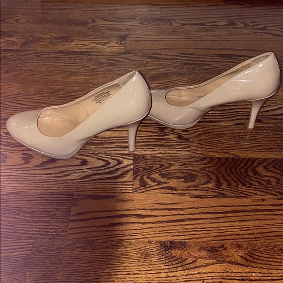 Nude heels - Picture 3 of 4